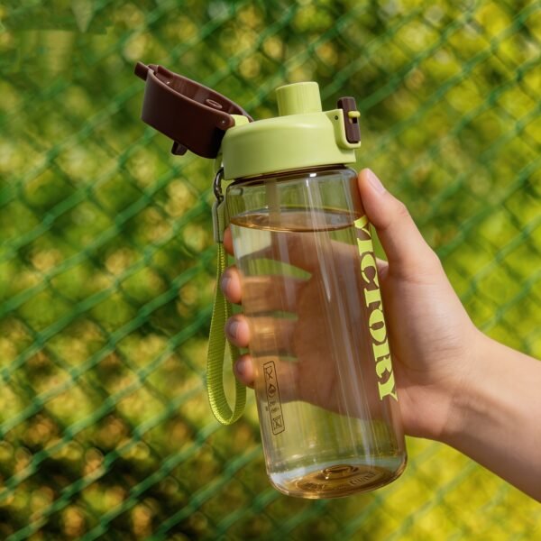 161841b1-dfac-4bd2-a1a1-db5722fae644.jpg 780ml Portable Space Straw Sports Bottle
