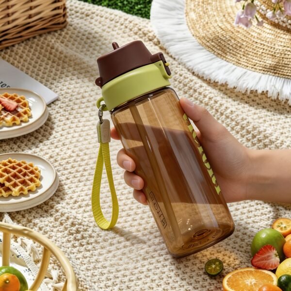 1a94bda9-b7e2-4ff6-9a00-ccafa1150e54.jpg 780ml Portable Space Straw Sports Bottle