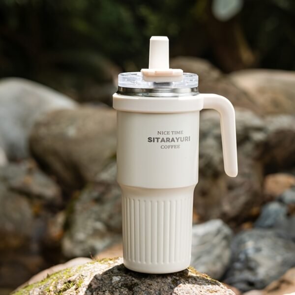 4f22dcef-f2f5-4da8-9272-453ee4073cd6.jpg 800ml White Magnetic-Lid Stainless Steel Thermal Bottle