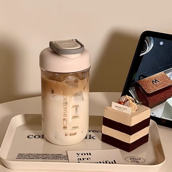 Portable Protein Shaker Bottle with Measurement Scale